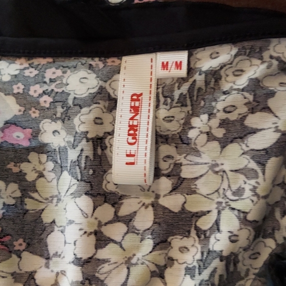 Dress - Picture 2 of 4